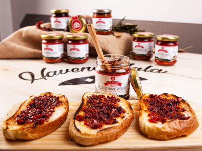 Piccantino di Mamma Enza ai pomodori secchi 18 Piccantino di Mamma Enza condimento salsa piccante per bruschette come mamma l'ha fatto