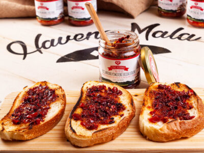 Piccantino di Mamma Enza ai pomodori secchi 19 Piccantino di Mamma Enza condimento salsa piccante per bruschette come mamma l'ha fatto